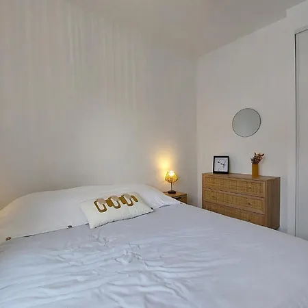 בית נופש Charmante Maison Proche *